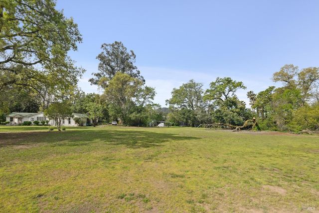 3048 Myrtledale Rd, Calistoga, CA 94515