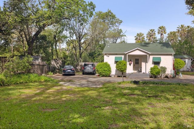 3048 Myrtledale Rd, Calistoga, CA 94515