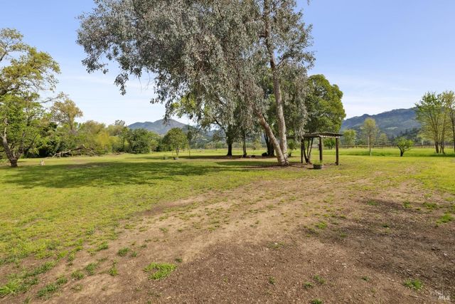 3048 Myrtledale Rd, Calistoga, CA 94515