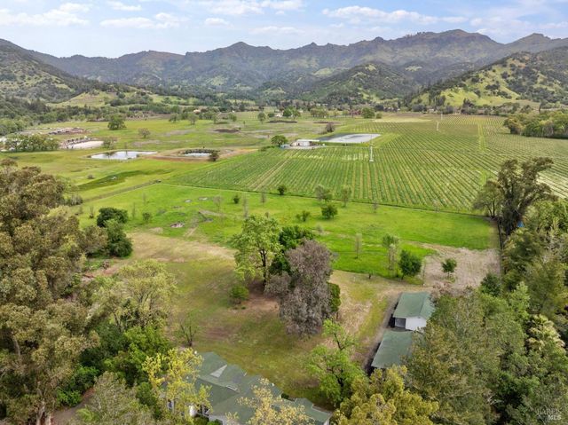 3048 Myrtledale Rd, Calistoga, CA 94515