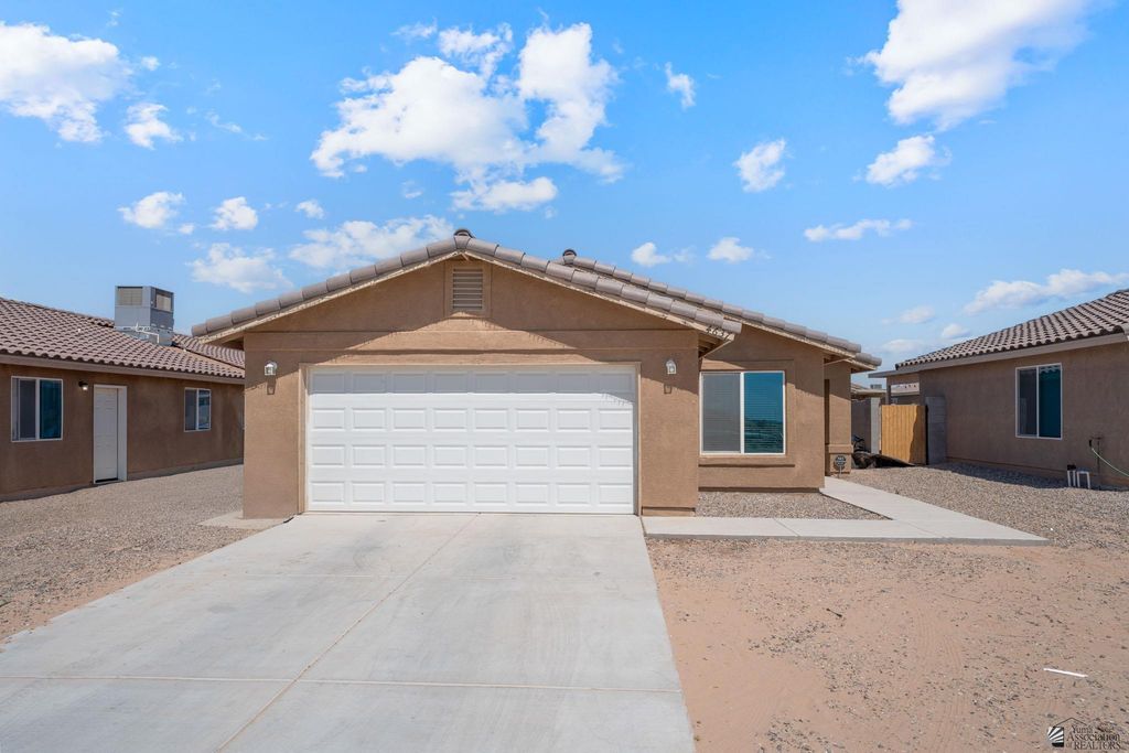 4637 S Desert Willow Way, Yuma, AZ 85365