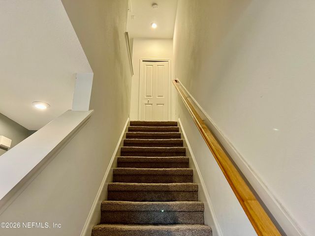 233 ANNIES Place, Jacksonville, FL 32218