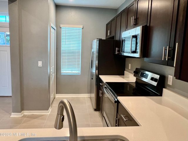 233 ANNIES Place, Jacksonville, FL 32218