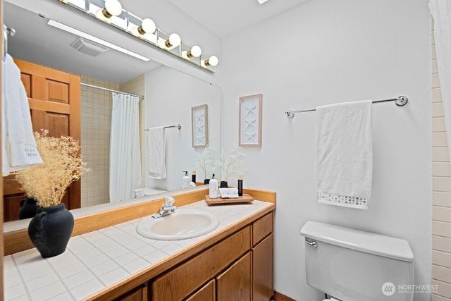 902 7th Avenue S, Edmonds, WA 98020