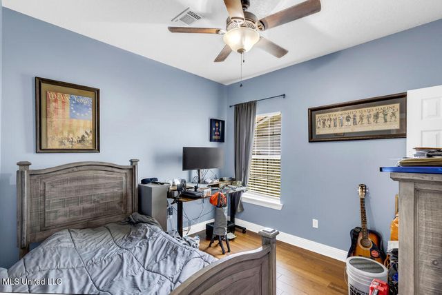 6706 S Rue Mornay S, Biloxi, MS 39532