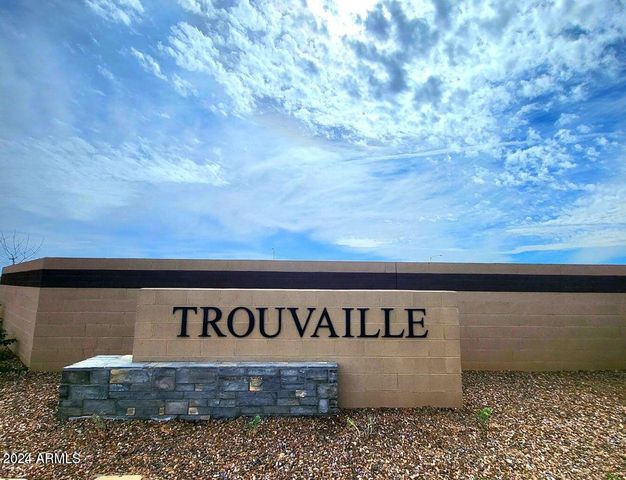 10554 W Spencer Run Run, Tolleson, AZ 85353