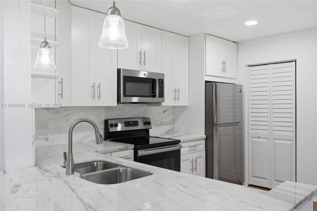 11245 W Atlantic Blvd 208, Coral Springs, FL 33071