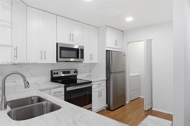 11245 W Atlantic Blvd 208, Coral Springs, FL 33071