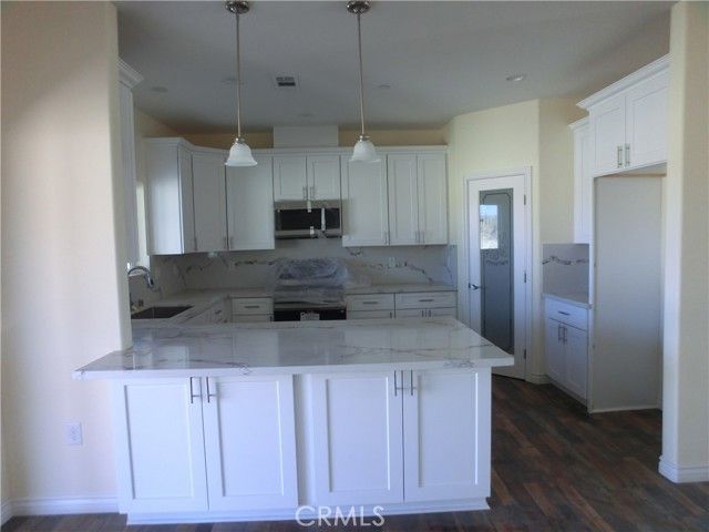 11462 Prado, Pinon Hills, CA 92372