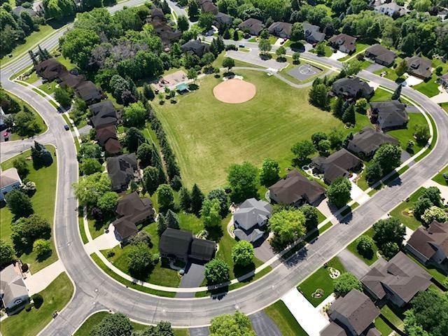 9125 Windsor Avenue, Savage, MN 55378