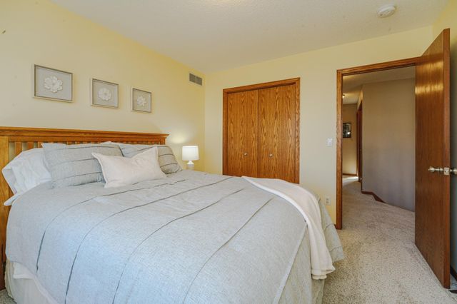 9125 Windsor Avenue, Savage, MN 55378