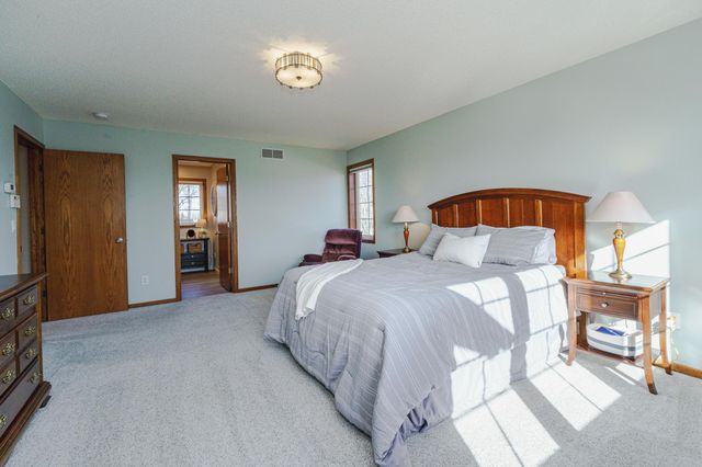 9125 Windsor Avenue, Savage, MN 55378