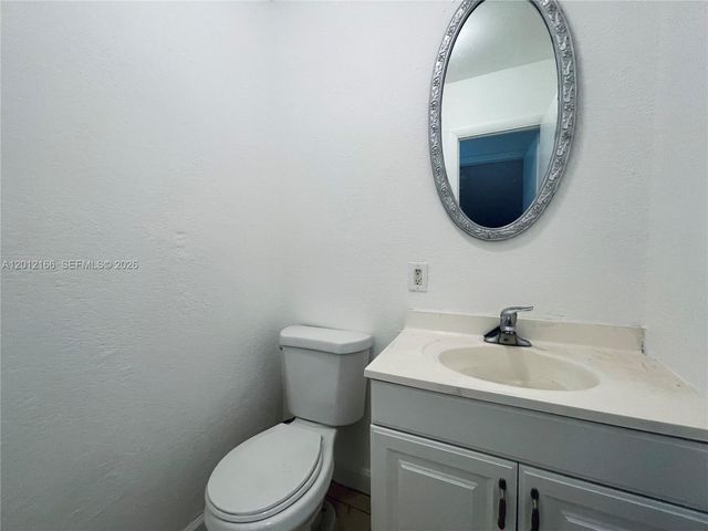 825 NW 46th Ave 825, Plantation, FL 33317