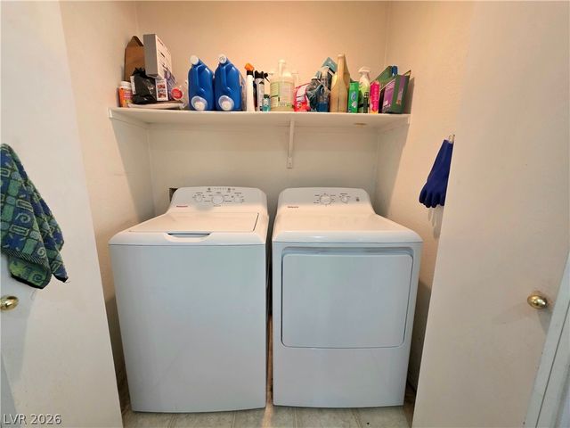 4937 Secret Rock Street, Las Vegas, NV 89122