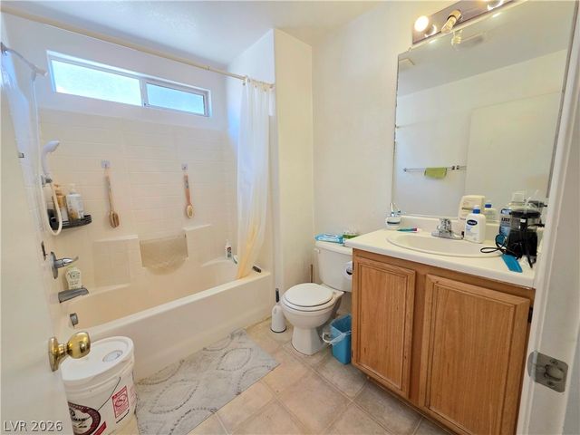 4937 Secret Rock Street, Las Vegas, NV 89122