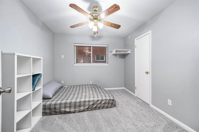 902 S Kaufman Drive, Deer Park, TX 77536
