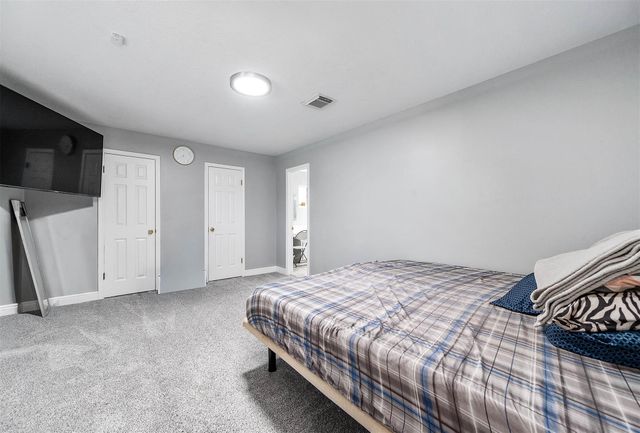 902 S Kaufman Drive, Deer Park, TX 77536