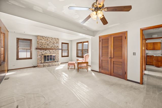 505 Mosedale Street, St. Charles, IL 60174