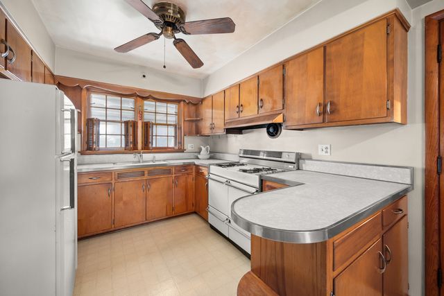 505 Mosedale Street, St. Charles, IL 60174