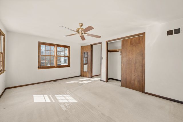 505 Mosedale Street, St. Charles, IL 60174