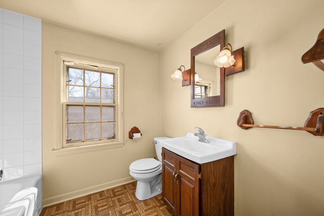 505 Mosedale Street, St. Charles, IL 60174