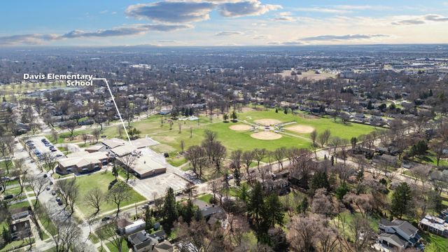 505 Mosedale Street, St. Charles, IL 60174