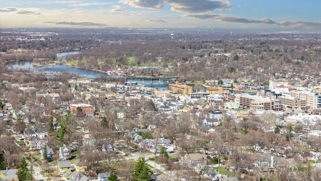 505 Mosedale Street, St. Charles, IL 60174