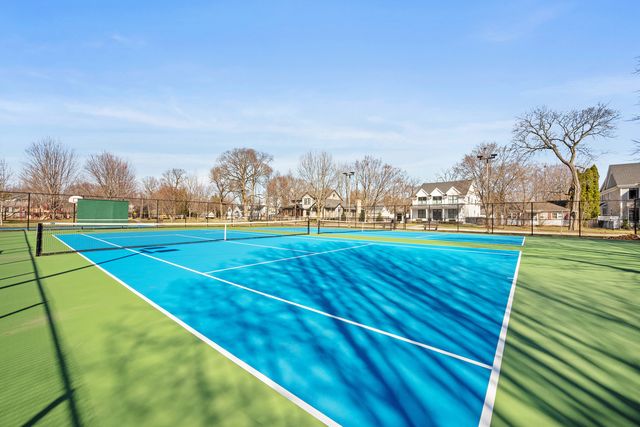 505 Mosedale Street, St. Charles, IL 60174