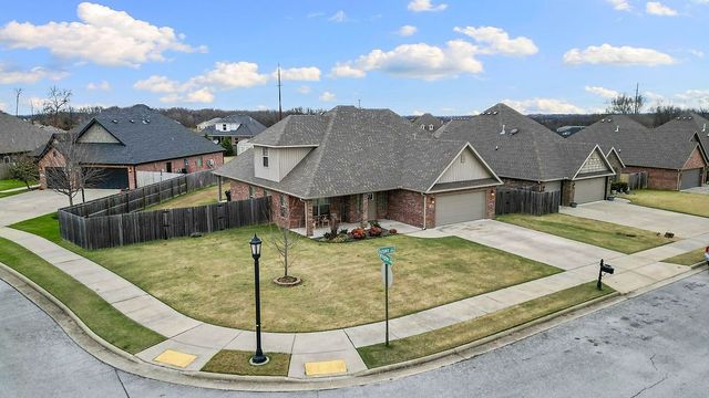 4290 Sussex Cove, Springdale, AR 72762