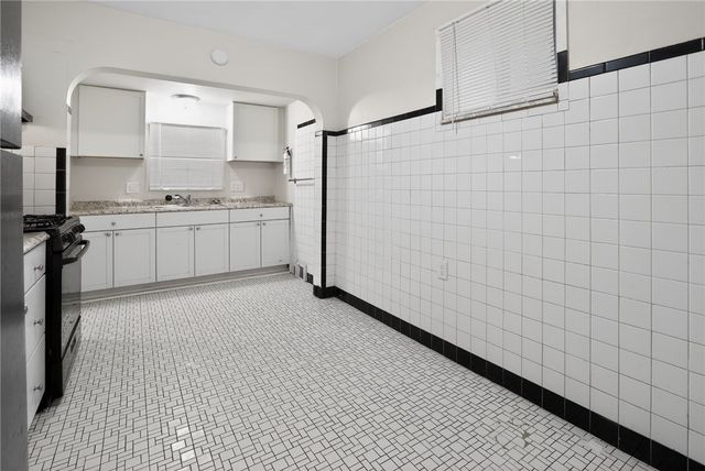 830 Elmwood St, Port Vue, PA 15133