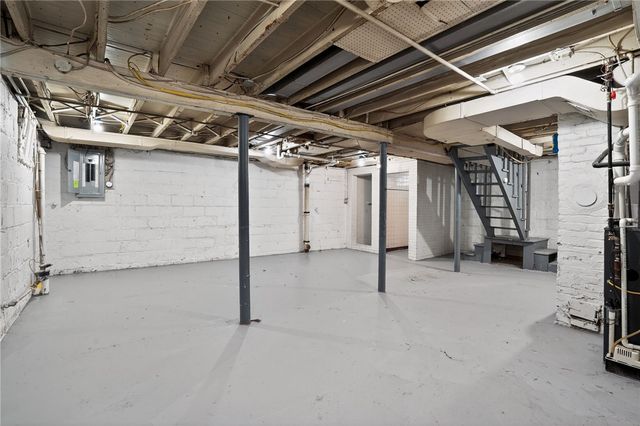 830 Elmwood St, Port Vue, PA 15133