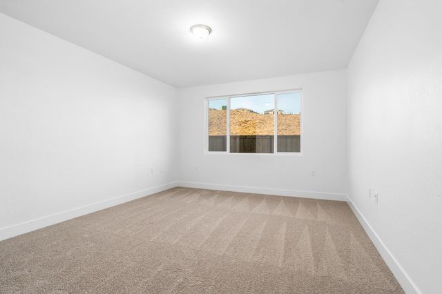 8099 Creek View, Friant, CA 93626