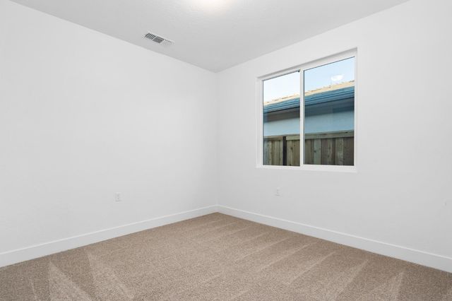 8099 Creek View, Friant, CA 93626