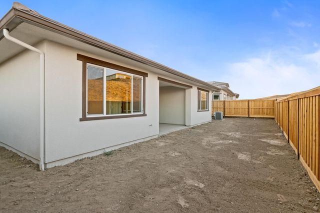 8099 Creek View, Friant, CA 93626