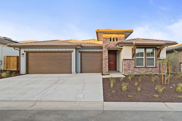 8099 Creek View, Friant, CA 93626