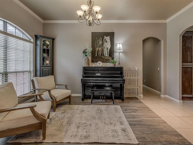 8762 Palermo Drive, Edmond, OK 73034