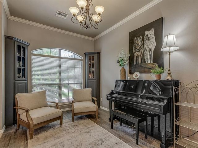 8762 Palermo Drive, Edmond, OK 73034