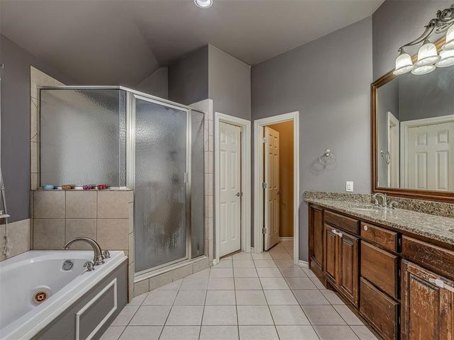 8762 Palermo Drive, Edmond, OK 73034