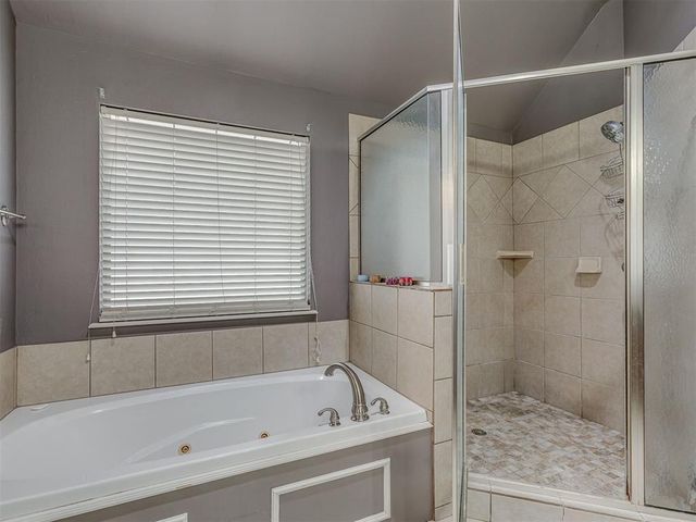 8762 Palermo Drive, Edmond, OK 73034
