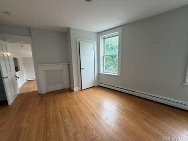 554 Main 1, Beacon, NY 12508