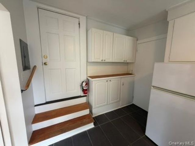 554 Main 1, Beacon, NY 12508