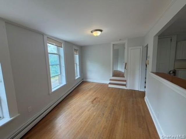 554 Main 1, Beacon, NY 12508