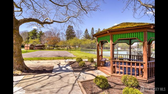 356 Ridge Road R10, South Brunswick, NJ 08810