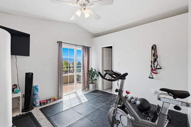 2557 Sandia Loop NE, Rio Rancho, NM 87144