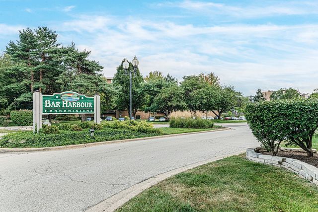 101 Bar Harbour Road 6R, Schaumburg, IL 60193
