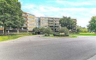 101 Bar Harbour Road 6R, Schaumburg, IL 60193