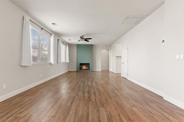 1595 SE Three Rivers Dr, Marysville, CA 95901