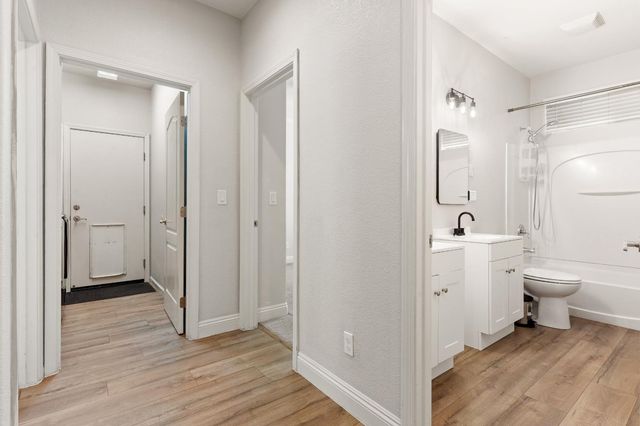 1595 SE Three Rivers Dr, Marysville, CA 95901