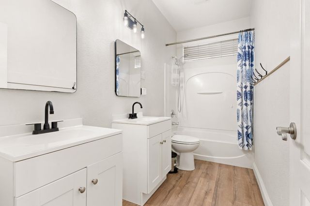 1595 SE Three Rivers Dr, Marysville, CA 95901