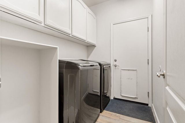 1595 SE Three Rivers Dr, Marysville, CA 95901